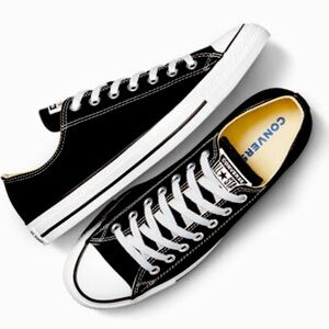 NIB~ Chuck Taylor All Star Canvas